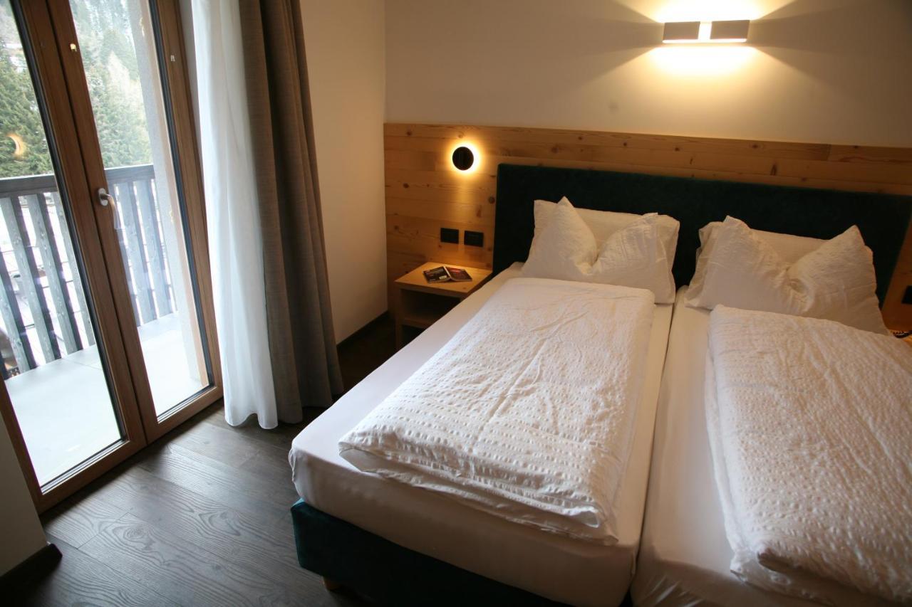 Alpen Hotel Vidi Madonna Exterior foto