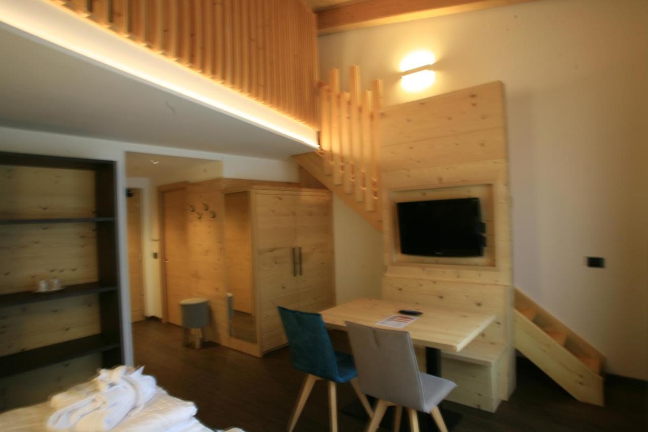Alpen Hotel Vidi Madonna Exterior foto