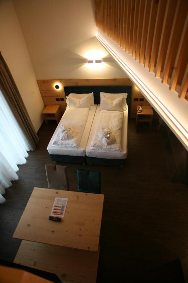 Alpen Hotel Vidi Madonna Exterior foto
