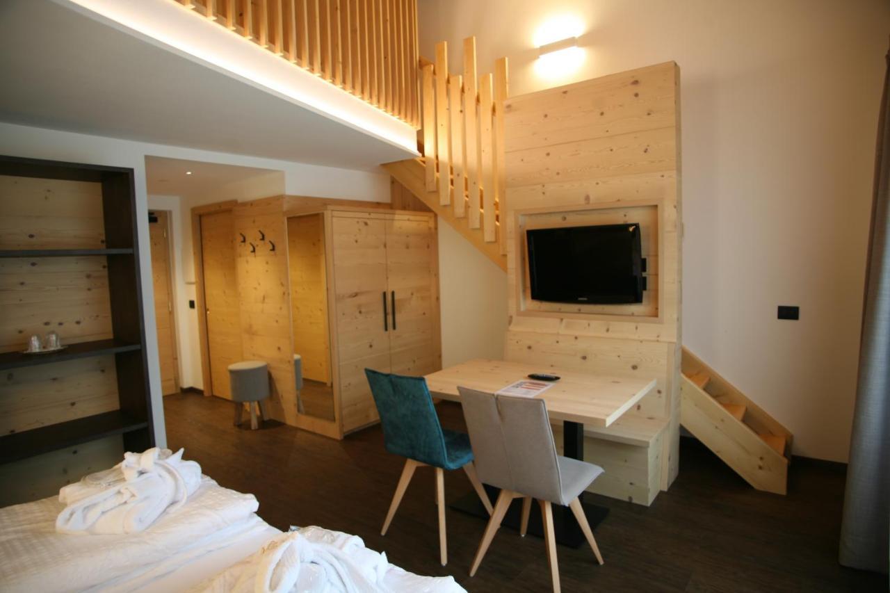 Alpen Hotel Vidi Madonna Exterior foto