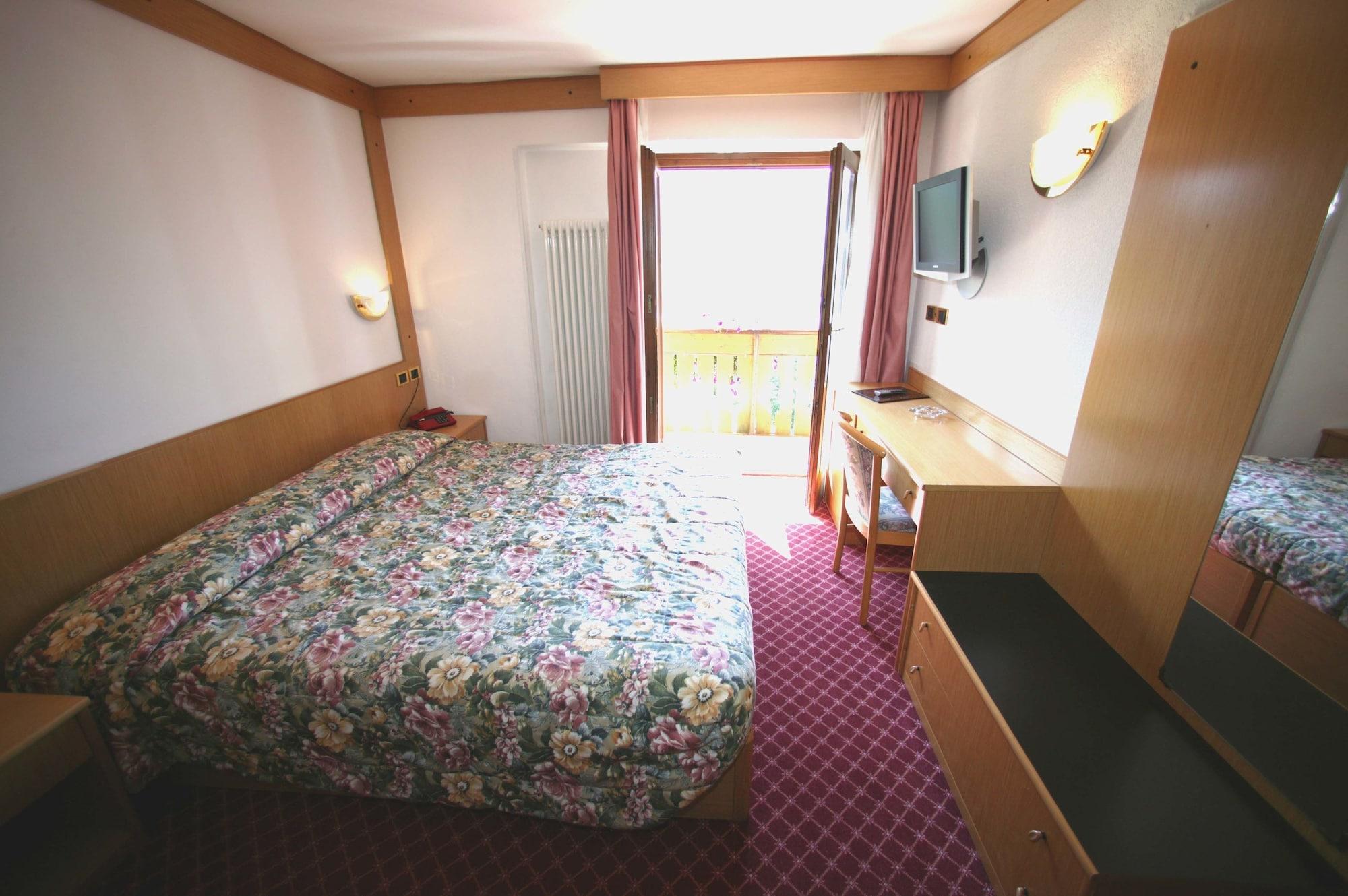 Alpen Hotel Vidi Madonna Exterior foto